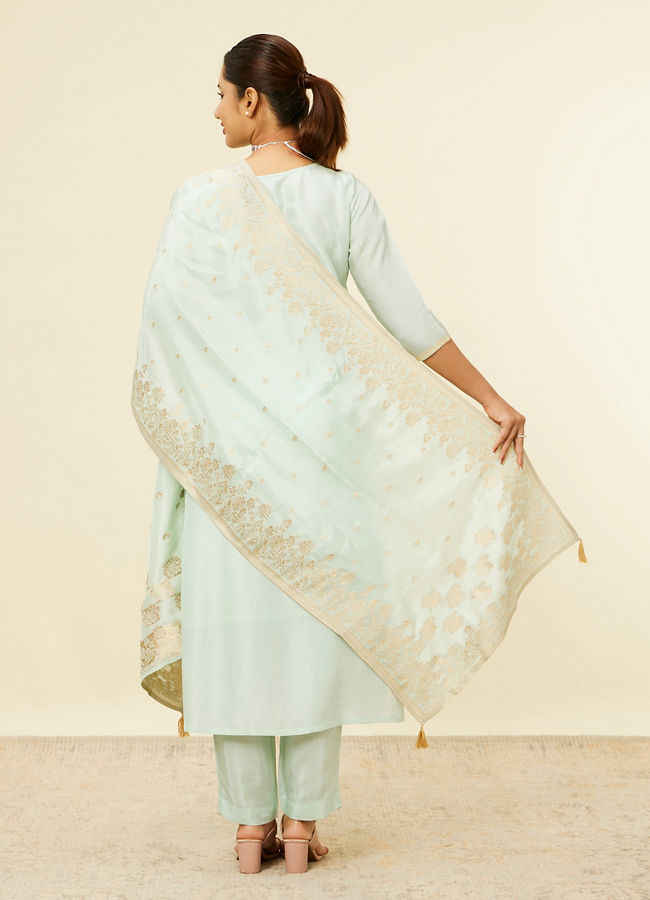 alt message - Mohey Women Light Blue Bel Buti Patterned Stitched Suit image number 4